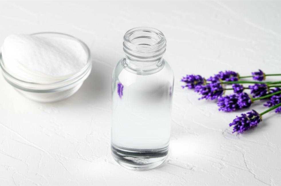 Vitamin C and Melatonin Toner for radiant skin